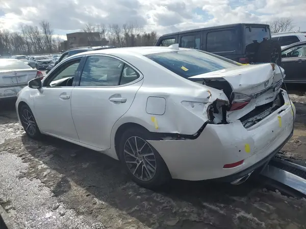 58ABK1GG2GU034136 2016 LEXUS ES - Image 2