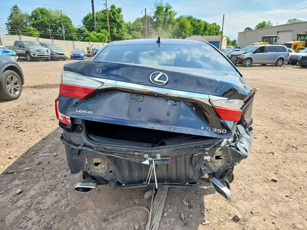 2016 LEXUS ES auction photo 6