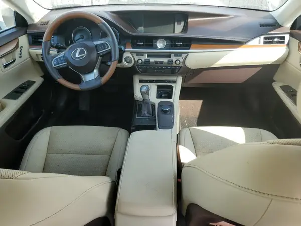 58ABK1GG2HU037569 2017 LEXUS ES - Image 8