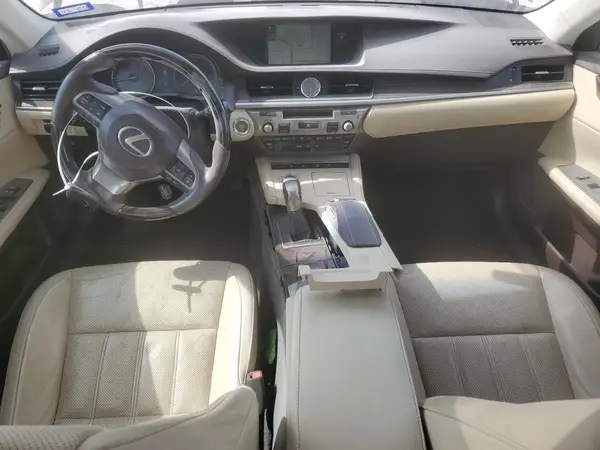 58ABK1GG2HU039970 2017 LEXUS ES - Image 8