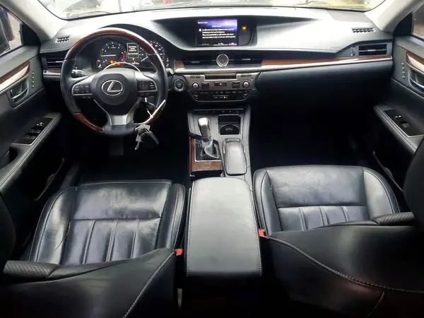 58ABK1GG2HU042075 2017 LEXUS ES - Image 8