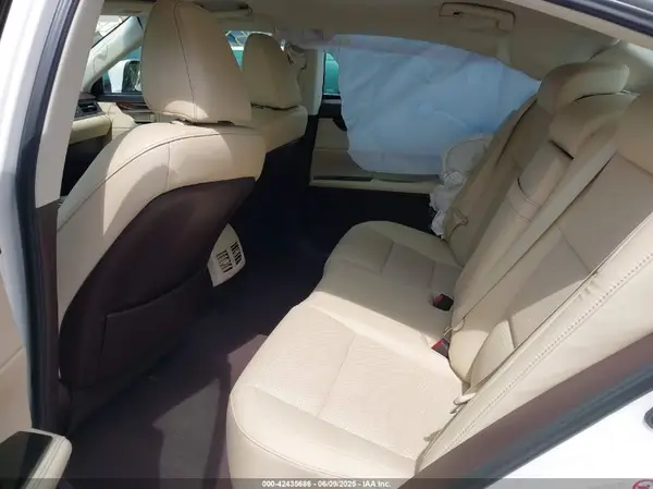 58ABK1GG2HU044392 2017 LEXUS ES - Image 8