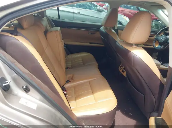 58ABK1GG2HU048586 2017 LEXUS ES - Image 8