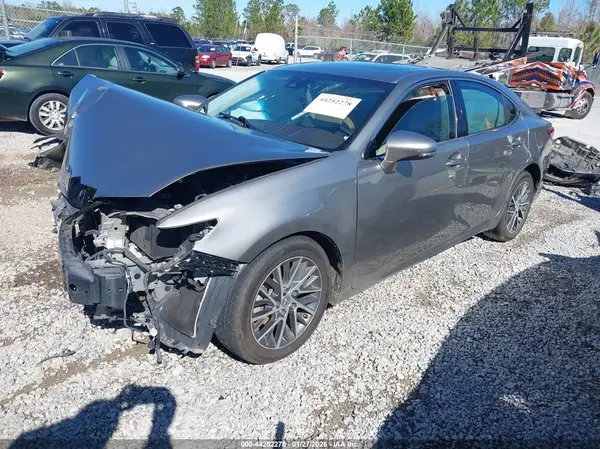 58ABK1GG2HU051620 2017 LEXUS ES - Image 2