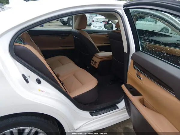 58ABK1GG2HU053612 2017 LEXUS ES - Image 8