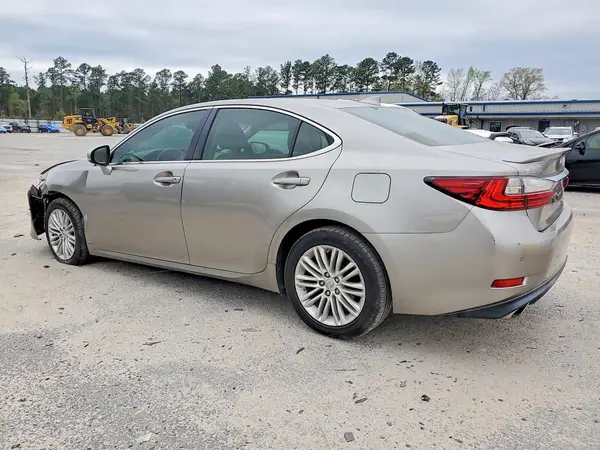 58ABK1GG2HU053867 2017 LEXUS ES - Image 2