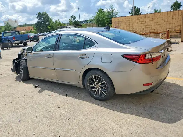 58ABK1GG2HU054999 2017 LEXUS ES - Image 2