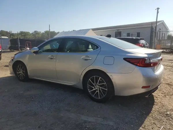58ABK1GG2HU057188 2017 LEXUS ES - Image 2