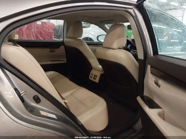 58ABK1GG2HU060379 2017 LEXUS ES - Image 8