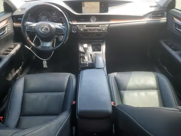 58ABK1GG2HU064593 2017 LEXUS ES - Image 8