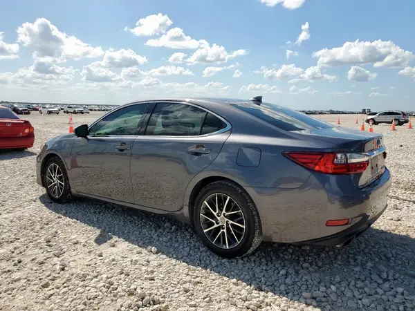 58ABK1GG2HU064898 2017 LEXUS ES - Image 2