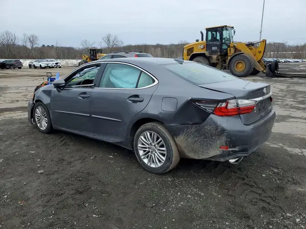 58ABK1GG2HU066215 2017 LEXUS ES - Image 2