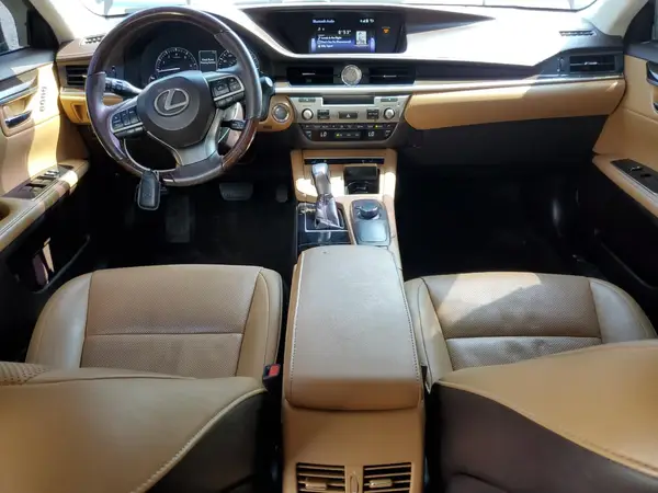 58ABK1GG2HU067090 2017 LEXUS ES - Image 8