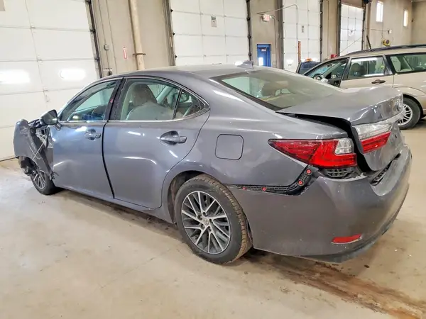 58ABK1GG2HU074749 2017 LEXUS ES - Image 2