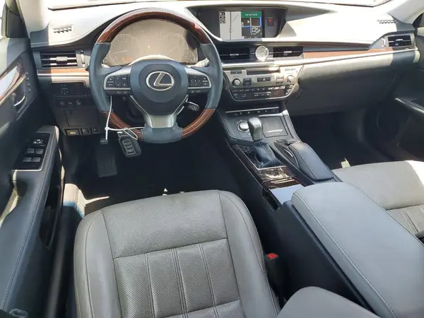 58ABK1GG2HU078073 2017 LEXUS ES - Image 8