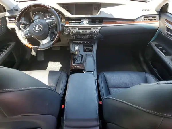 58ABK1GG2JU084123 2018 LEXUS ES - Image 8