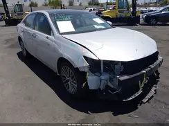 58ABK1GG2JU088074 2018 LEXUS ES