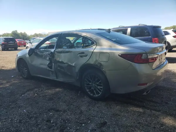 58ABK1GG2JU088771 2018 LEXUS ES - Image 2