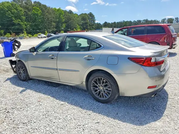 58ABK1GG2JU089497 2018 LEXUS ES - Image 2