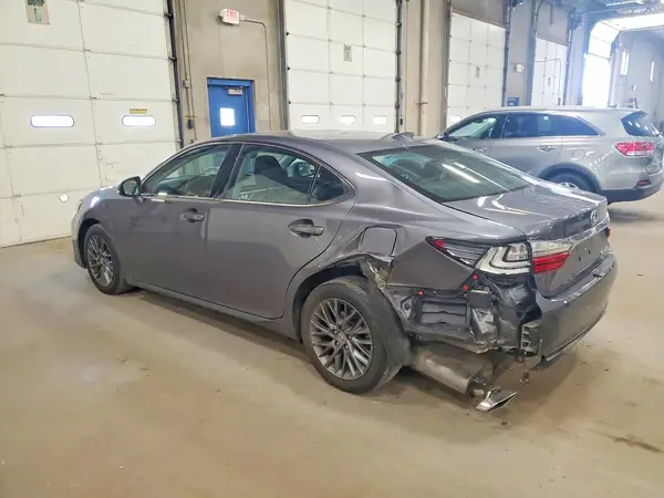 58ABK1GG2JU091752 2018 LEXUS ES - Image 2