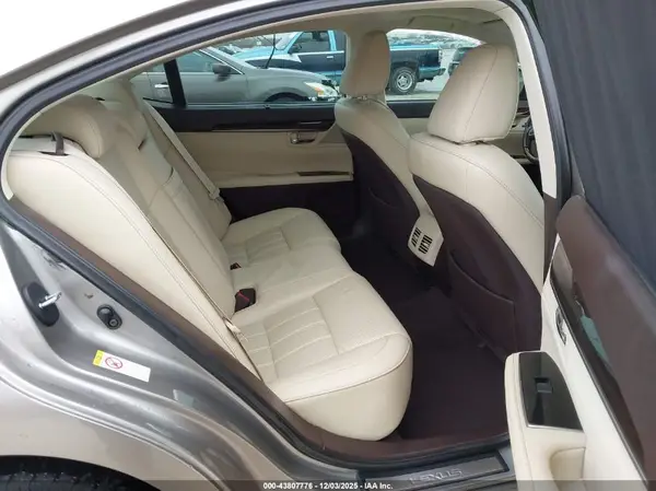 58ABK1GG2JU092318 2018 LEXUS ES - Image 8