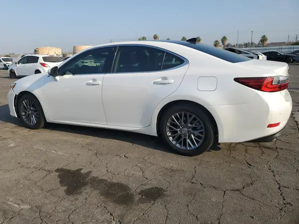 58ABK1GG2JU093338 2018 LEXUS ES - Image 2