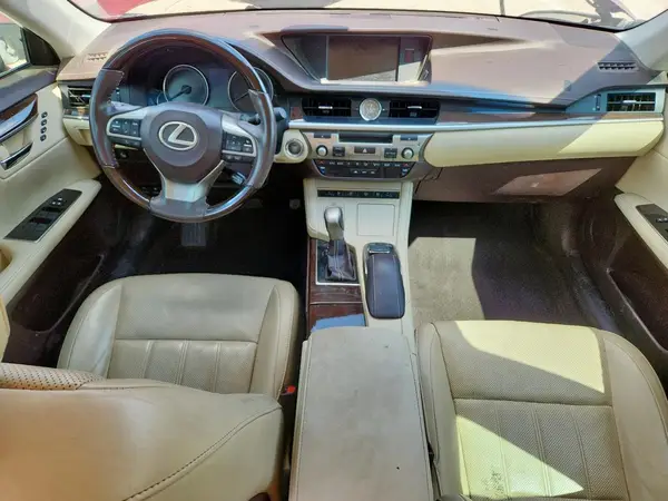 58ABK1GG2JU097373 2018 LEXUS ES - Image 8