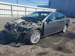 58ABK1GG2JU099611 2018 LEXUS ES