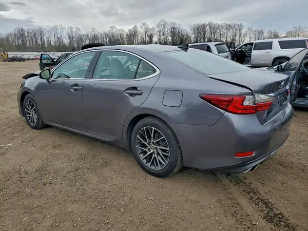 58ABK1GG2JU100496 2018 LEXUS ES - Image 2
