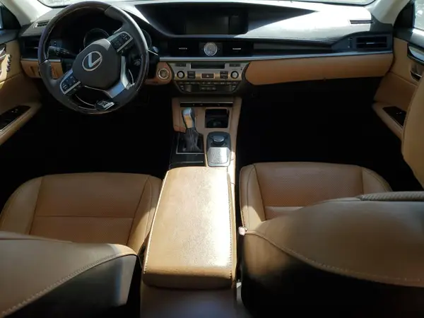 58ABK1GG2JU101096 2018 LEXUS ES - Image 8