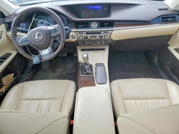 58ABK1GG2JU103656 2018 LEXUS ES - Image 8