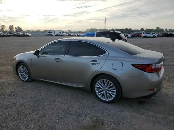 58ABK1GG2JU105813 2018 LEXUS ES - Image 2