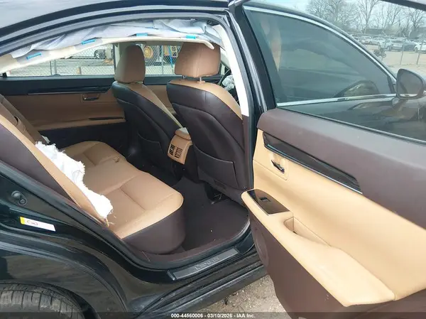 58ABK1GG2JU106072 2018 LEXUS ES - Image 8
