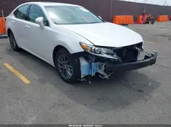 58ABK1GG2JU109943 2018 LEXUS ES