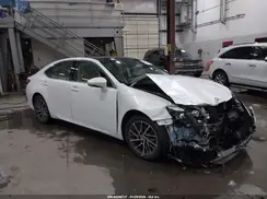 58ABK1GG2JU111143 2018 LEXUS ES