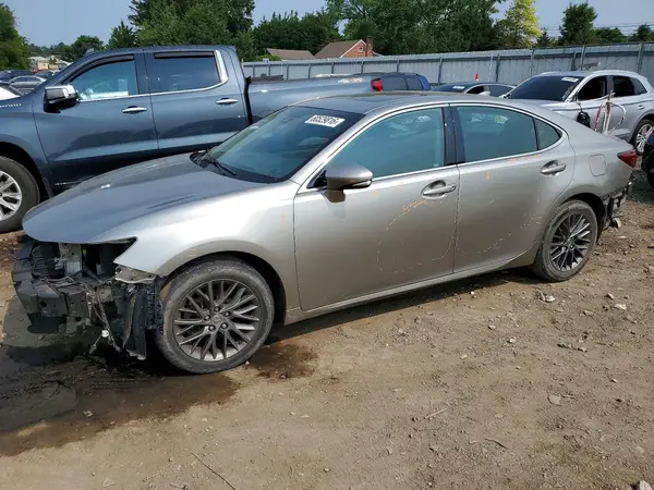 58ABK1GG2JU111594 2018 LEXUS ES - Image 1