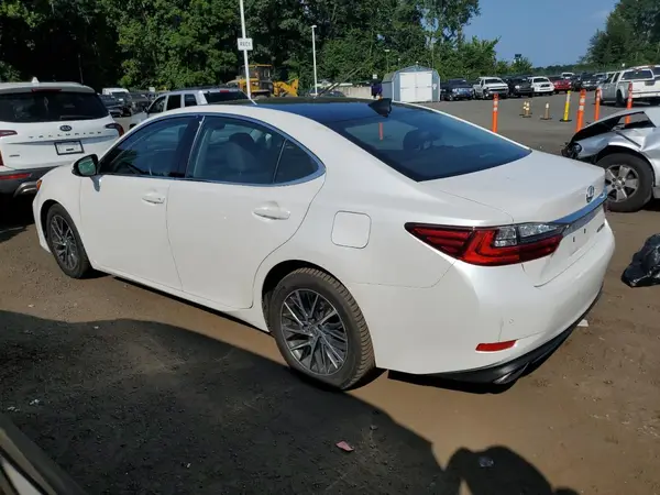 58ABK1GG2JU112986 2018 LEXUS ES - Image 2