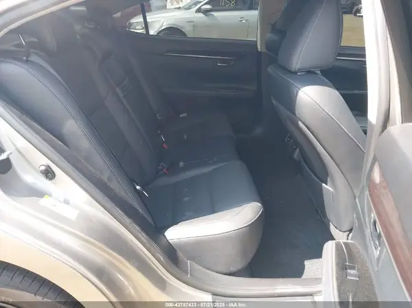 58ABK1GG2JU113362 2018 LEXUS ES - Image 8