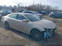 58ABK1GG2JU117458 2018 LEXUS ES