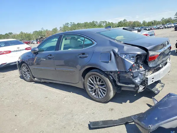 58ABK1GG2JU117590 2018 LEXUS ES - Image 2