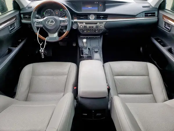 58ABK1GG3GU009908 2016 LEXUS ES - Image 8