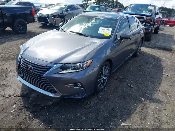 58ABK1GG3GU011951 2016 LEXUS ES - Image 2