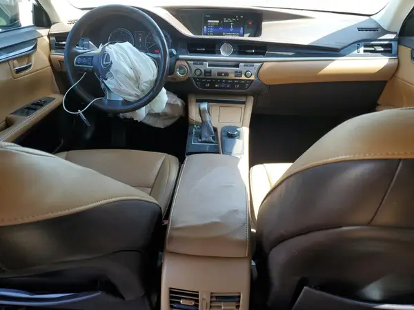 58ABK1GG3GU012890 2016 LEXUS ES - Image 8