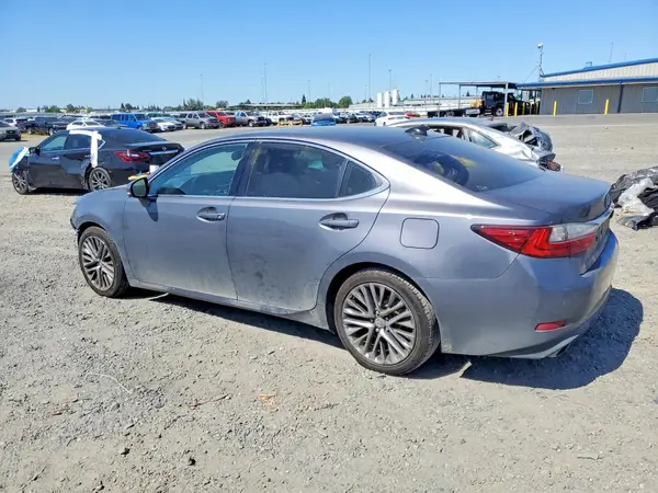 58ABK1GG3GU015563 2016 LEXUS ES - Image 2