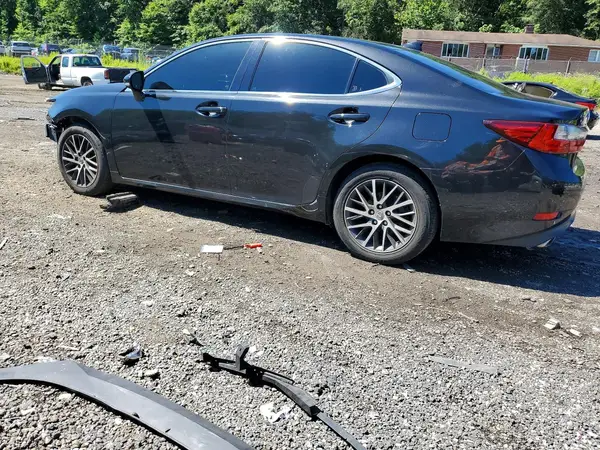 58ABK1GG3GU025901 2016 LEXUS ES - Image 2