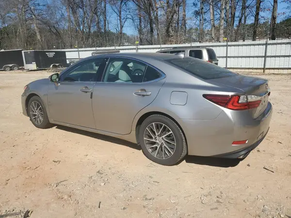 58ABK1GG3GU026871 2016 LEXUS ES - Image 2