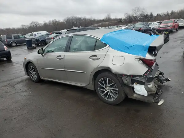 58ABK1GG3GU028135 2016 LEXUS ES - Image 2