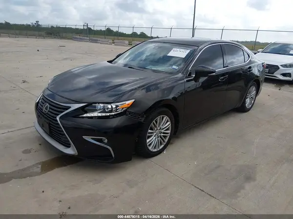 58ABK1GG3GU030886 2016 LEXUS ES - Image 2
