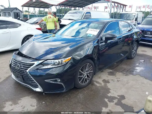 58ABK1GG3GU035005 2016 LEXUS ES - Image 2