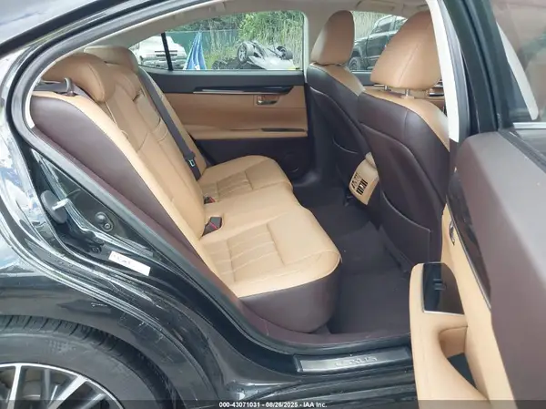 58ABK1GG3GU035005 2016 LEXUS ES - Image 8